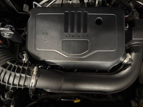 Used 2024 Chevrolet Blazer LT w/ LPO, Black Grille Bar Package image 31