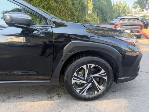 Used 2024 Subaru Crosstrek 2.0i Premium AWD/4WD image 3