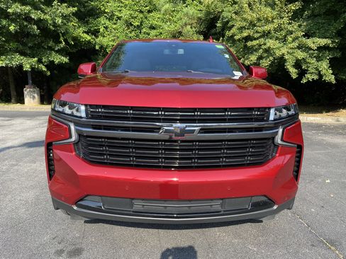 Used 2022 Chevrolet Suburban RST w/ Luxury Package AWD/4WD image 3