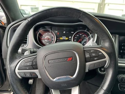 Used 2017 Dodge Charger R/T w/ Plus Group image 12