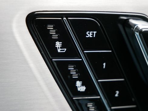 Used 2026 Cadillac Vistiq Luxury w/ LPO, Floor Liner Package AWD/4WD image 27