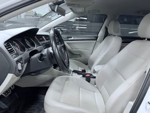 Used 2018 Volkswagen Golf Alltrack S AWD/4WD image 17