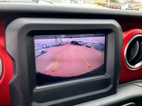 Used 2020 Jeep Wrangler Unlimited Rubicon w/ Cold Weather Group image 23