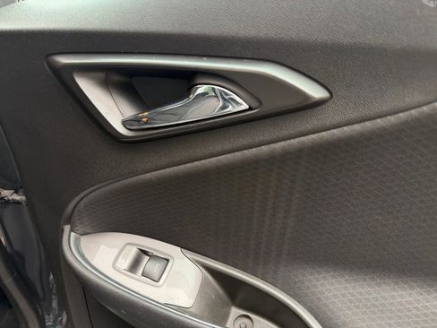 Used 2016 Chevrolet Malibu LT image 36