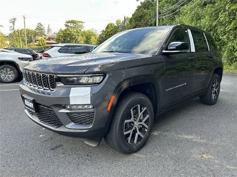 New 2025 Jeep Grand Cherokee Limited image 4
