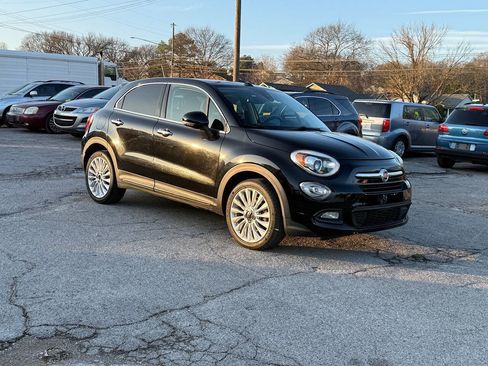 Used 2016 FIAT 500X Lounge image 3
