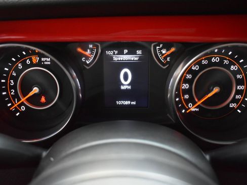 Used 2018 Jeep Wrangler Unlimited Sport AWD/4WD image 17