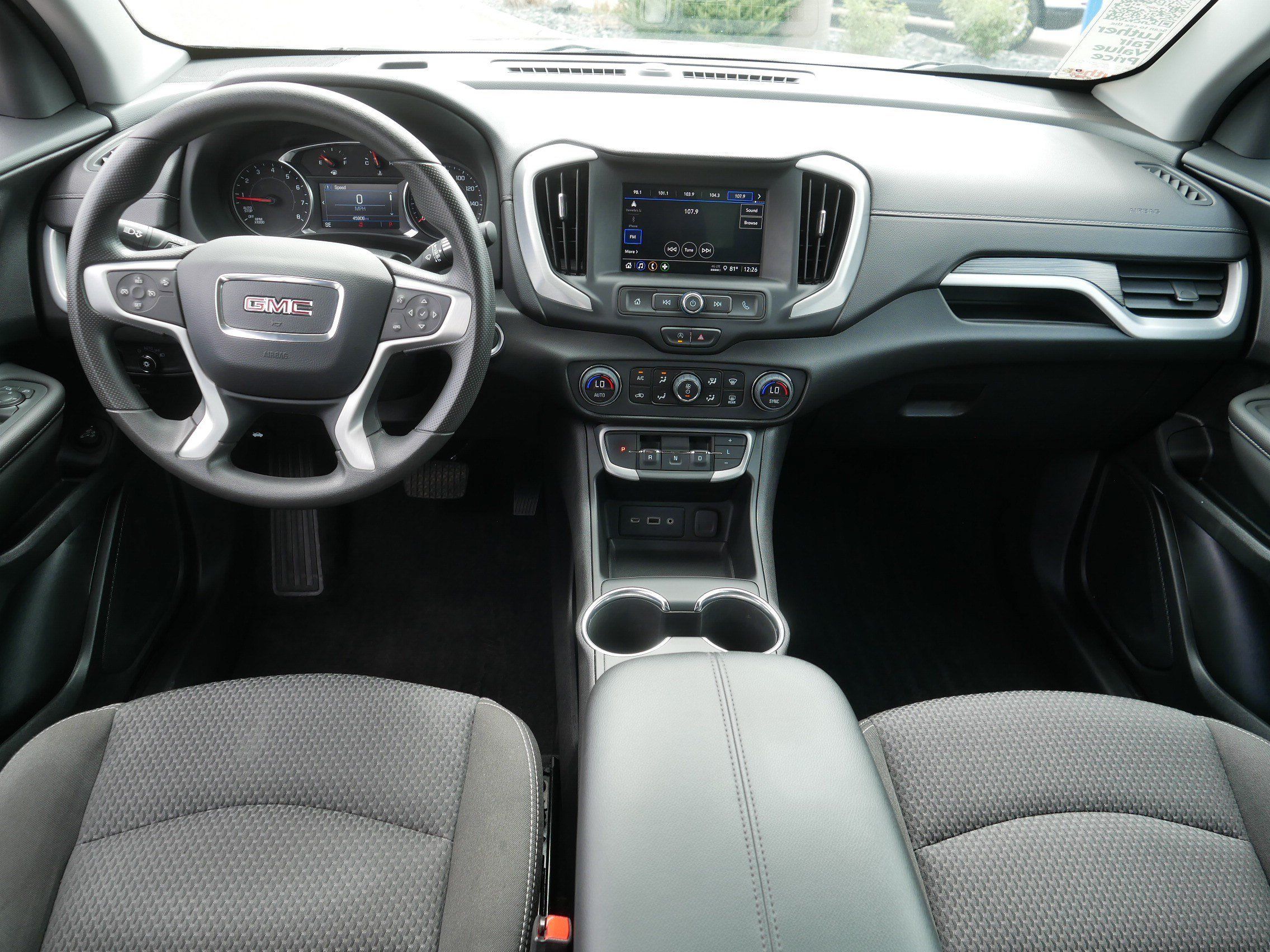 Used 2023 GMC Terrain SLE w/ Driver Convenience Package AWD/4WD image 10