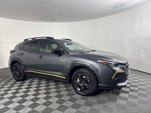 Used 2025 Subaru Crosstrek 2.5i Sport w/ Crosstrek Mirror Package AWD/4WD image 2