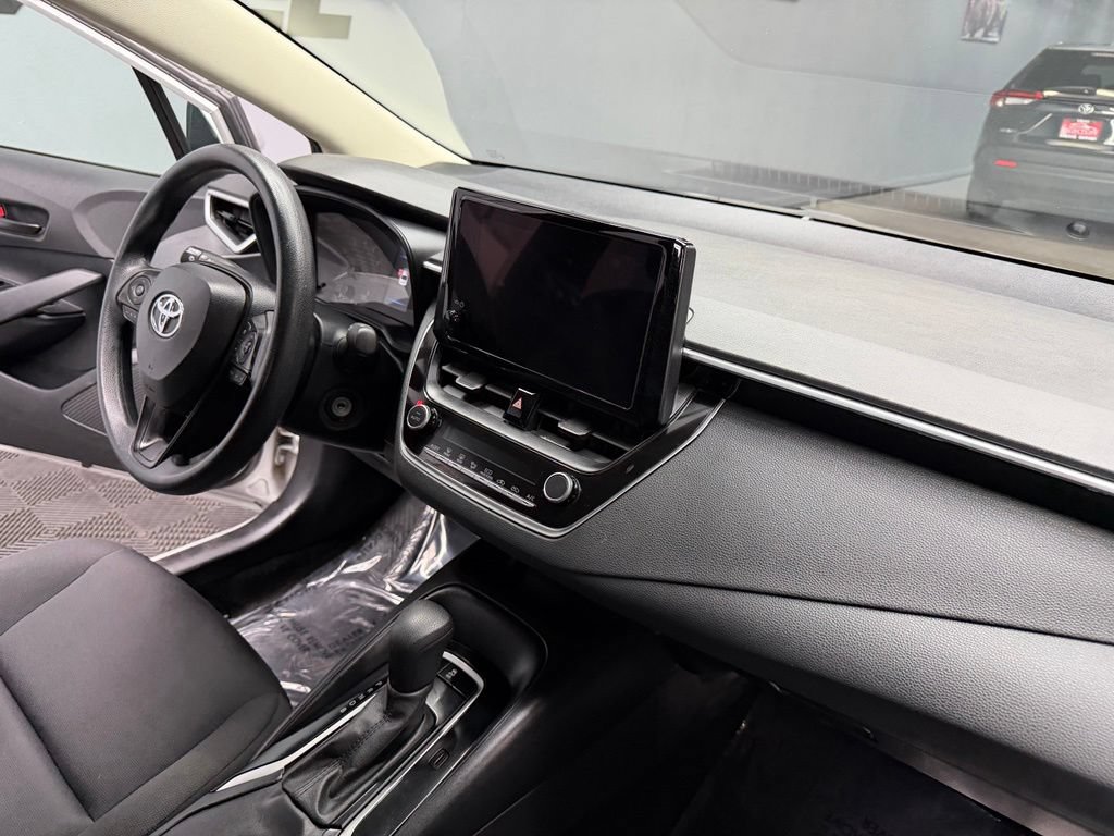 Used 2024 Toyota Corolla LE FWD image 48
