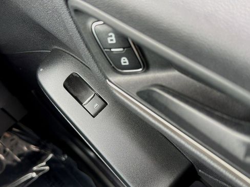 Used 2022 Ford Escape SE w/ Convenience Package FWD image 15