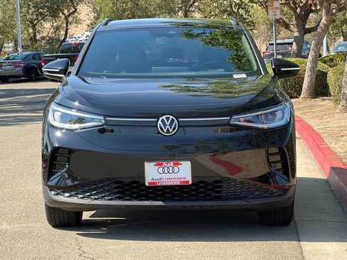 Used 2023 Volkswagen ID.4 S RWD image 9