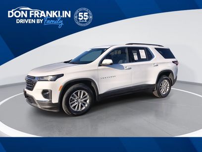 Used 2023 Chevrolet Traverse LT