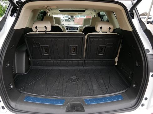 Used 2024 Buick Enclave Avenir w/ Avenir Technology Package AWD/4WD image 10