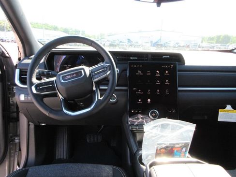 New 2026 GMC Terrain Elevation w/ Black Edition AWD/4WD image 13