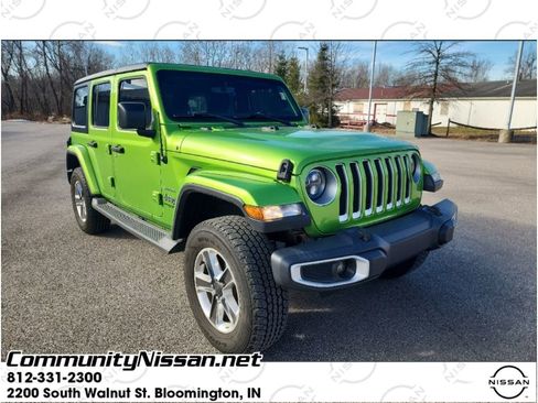 Used 2018 Jeep Wrangler Unlimited Sahara image 1
