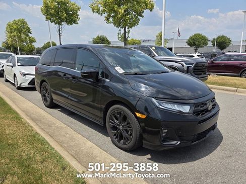 Used 2025 Honda Odyssey Sport-L image 3