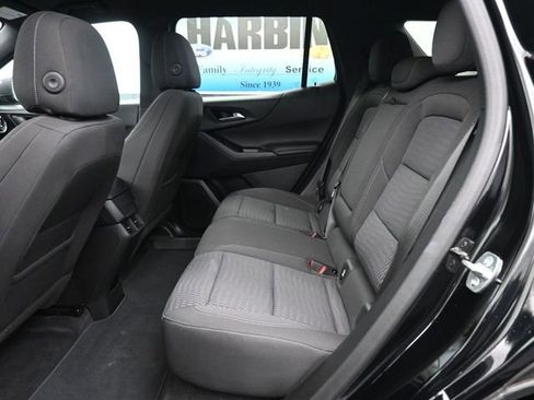 Used 2025 Chevrolet Equinox LT image 9