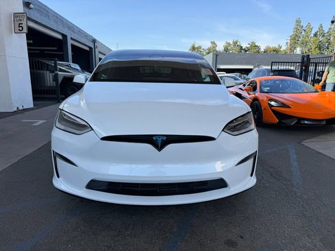 Used 2022 Tesla Model X image 2