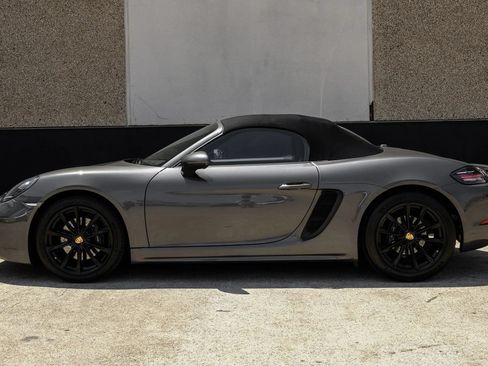 Used 2019 Porsche 718 Boxster RWD image 10