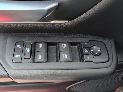 Used 2025 RAM 1500 Big Horn AWD/4WD image 17