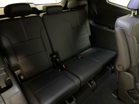 Used 2024 GMC Acadia Elevation w/ Luxury Package AWD/4WD image 24