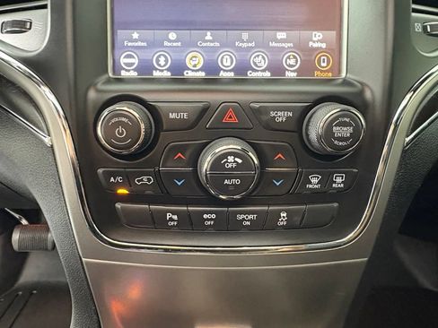 Used 2018 Jeep Grand Cherokee Limited w/ Trailer Tow Group IV AWD/4WD image 25