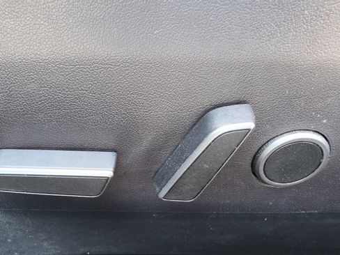 Used 2022 Tesla Model 3 Long Range AWD/4WD image 17