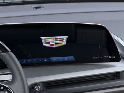 New 2026 Cadillac Vistiq Luxury w/ LPO, Floor Liner Package AWD/4WD image 20