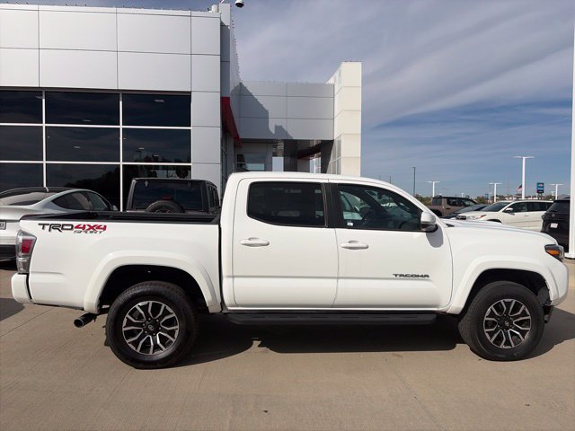 Used 2023 Toyota Tacoma TRD Sport w/ Advanced Technology Package AWD/4WD image 8