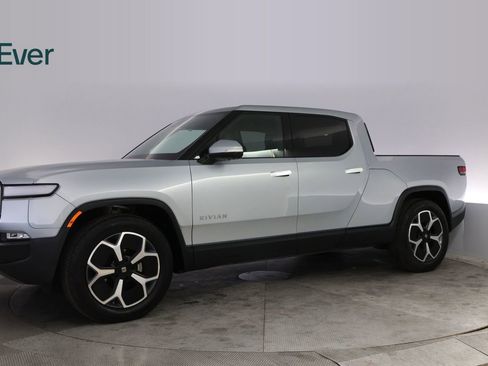 Used 2024 Rivian R1T Adventure AWD/4WD image 18