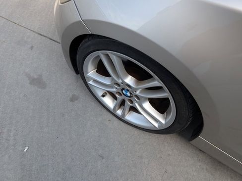 Used 2010 BMW 128i Convertible image 7