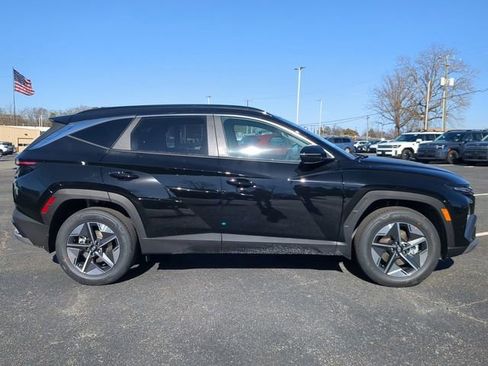 Certified 2025 Hyundai Tucson SEL image 3