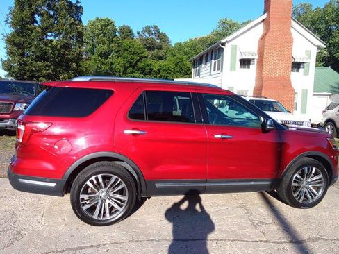 Used 2018 Ford Explorer Platinum AWD/4WD image 5
