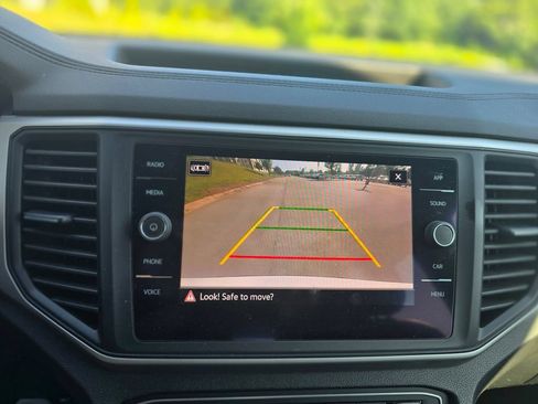 Used 2021 Volkswagen Atlas Cross Sport SE FWD image 33