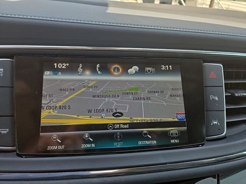 Used 2018 Buick Enclave Premium w/ Experience Buick Package FWD image 17
