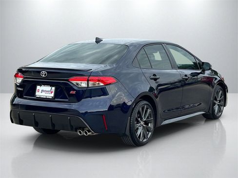 Used 2025 Toyota Corolla SE image 5