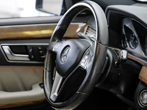 Used 2013 Mercedes-Benz E 350 4MATIC Sedan w/ Premium 1 Pkg image 17