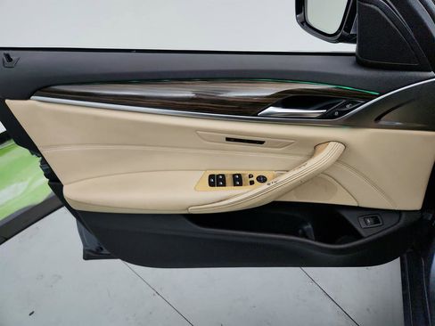 Used 2019 BMW 530i 530i w/ Convenience Package image 24