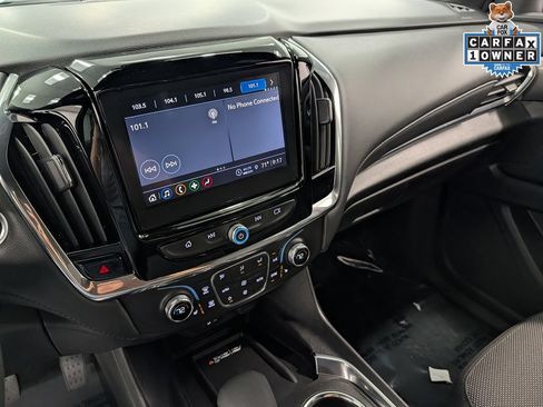 Used 2023 Chevrolet Traverse LT FWD image 13