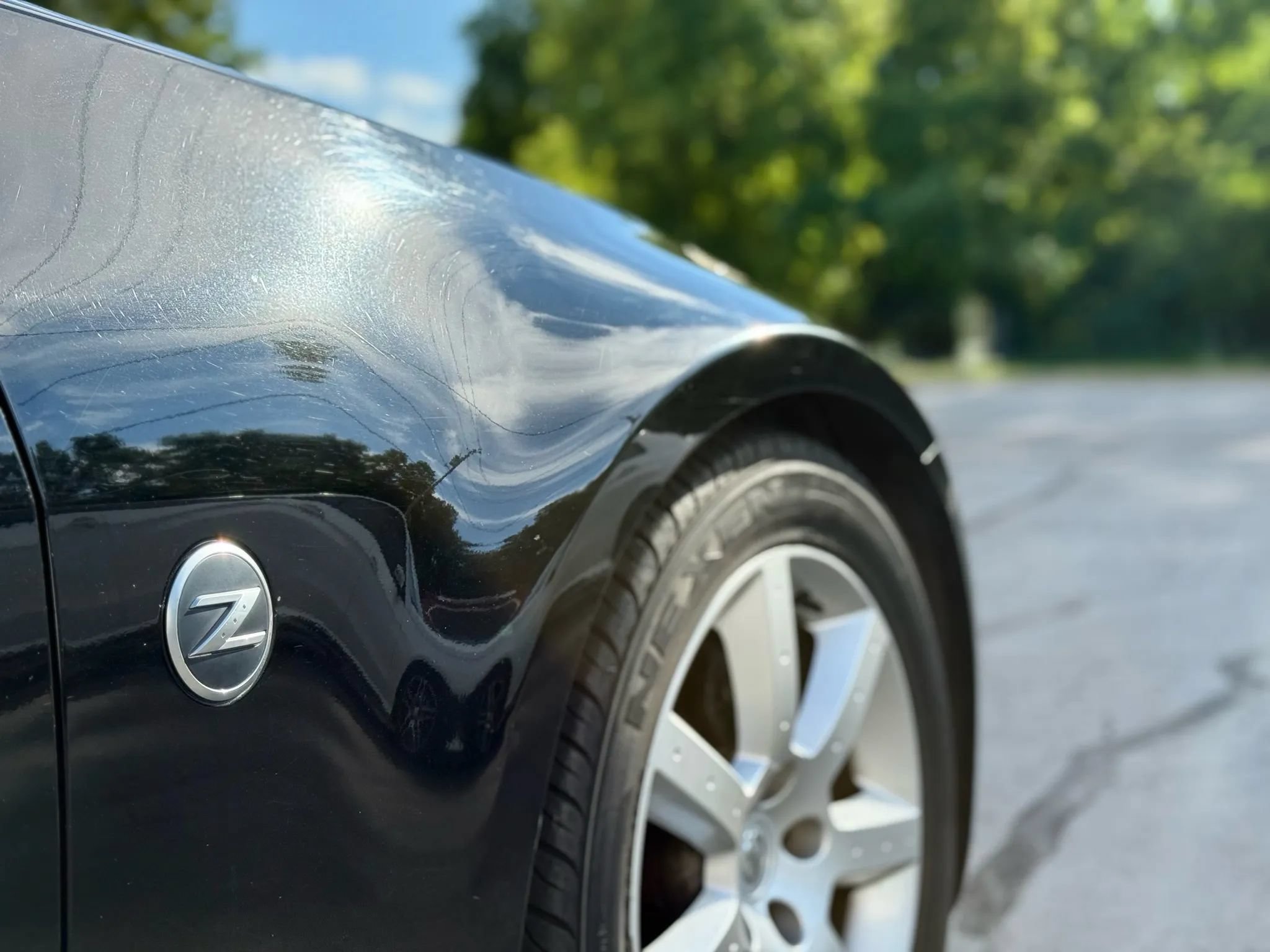 Used 2004 Nissan 350Z Touring RWD image 9
