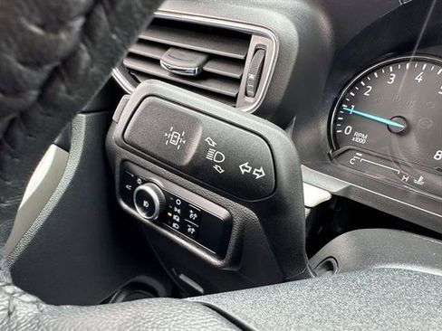 Used 2024 Ford Explorer XLT w/ Equipment Group 202A image 14