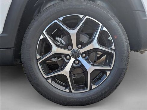 New 2026 Jeep Compass Limited image 9