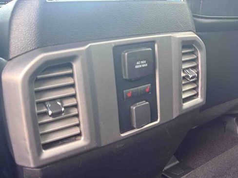 Used 2016 Ford F150 Platinum w/ Equipment Group 701A Luxury image 21