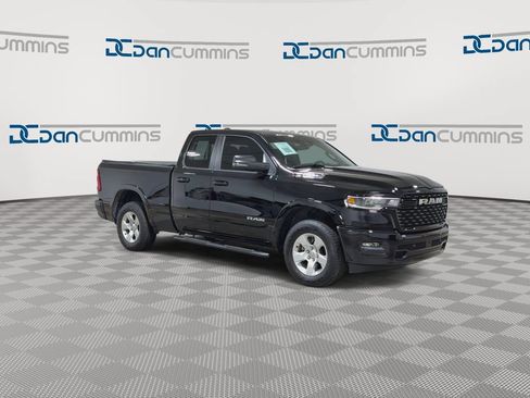 Used 2025 RAM 1500 Big Horn AWD/4WD image 2