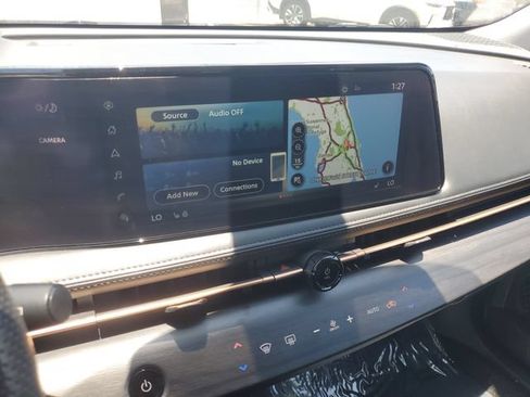 Certified 2023 Nissan Ariya FWD image 23