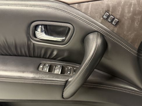 Used 2024 Nissan Armada Platinum w/ Captain's Chairs Package image 21