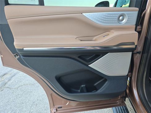 New 2026 Lincoln Navigator Black Label AWD/4WD image 15