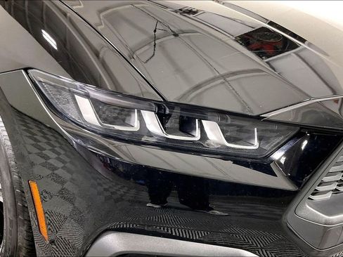 Used 2024 Ford Mustang Coupe image 37