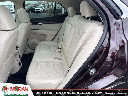 Used 2023 Buick Envision Avenir image 27